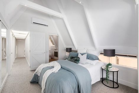 Photo of property in 64 Kings Crescent, Hutt Central, Lower Hutt, 5010