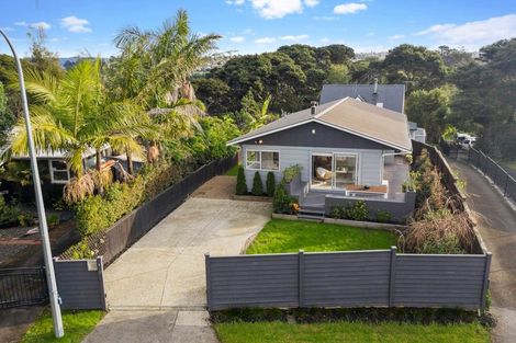 Photo of property in 17 Taioma Crescent, Te Atatu Peninsula, Auckland, 0610