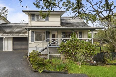 Photo of property in 2/52 Saddleback Rise, Murrays Bay, Auckland, 0630