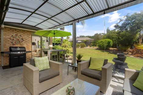 Photo of property in 30 Saint Heliers Place, Papamoa Beach, Papamoa, 3118