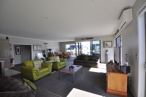 Photo of property in 125 Motu Hei, Pauanui, Hikuai, 3579