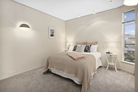 Photo of property in Trieste, 346u2 Oriental Parade, Oriental Bay, Wellington, 6011