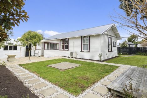 Photo of property in 30 King Street, Te Puke, 3119