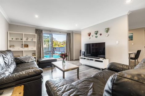 Photo of property in 13 Merwood Lane, Devonport, Auckland, 0624