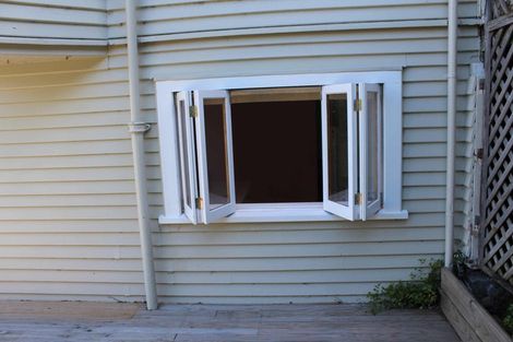 Photo of property in 85 Overtoun Terrace, Hataitai, Wellington, 6021