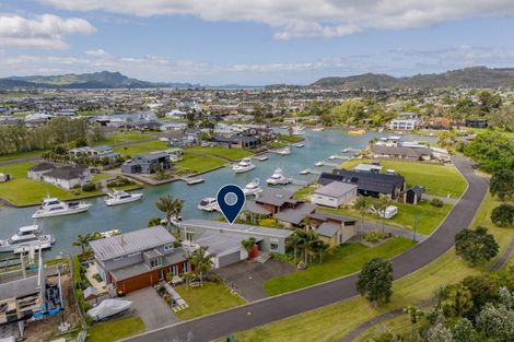 Photo of property in 18 Hei Esplanade, Whitianga, 3510