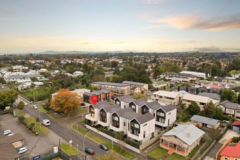 Photo of property in 1/2 Manning Street, Hamilton Central, Hamilton, 3204