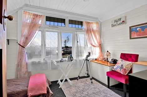 Photo of property in 75 Broadway, Stratford, 4332