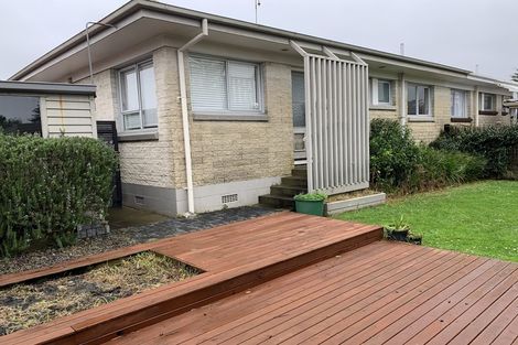 Photo of property in 1/11 Ballater Place, Highland Park, Auckland, 2010