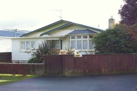Photo of property in 33 Hardy Street, Waterloo, Lower Hutt, 5011