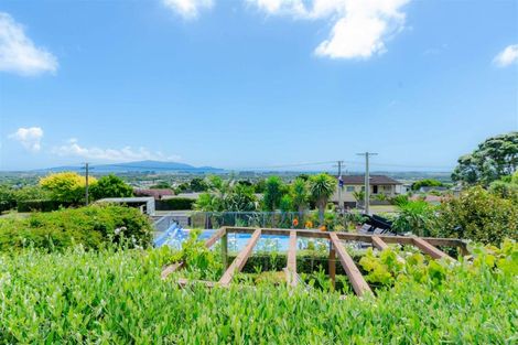 Photo of property in 11 Kotare Street, Waikanae, 5036