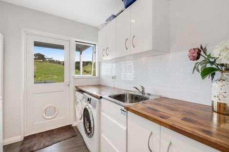 Photo of property in 346 Inland Road, Helensville, 0875