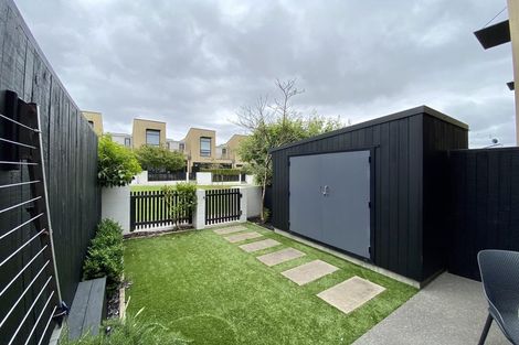 Photo of property in 19 Isitt Road, Hobsonville, Auckland, 0616