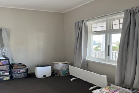 Photo of property in 28 Patanga Crescent, Thorndon, Wellington, 6011