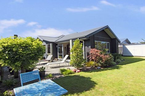 Photo of property in 16 Curtis Street, Stoke, Nelson, 7011