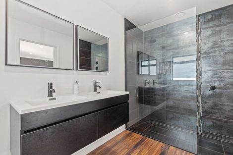 Photo of property in 35 Pinot Crescent, Ohau, 5570