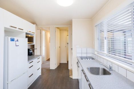 Photo of property in 20 Thomas Place, Foxton Beach, Foxton, 4815