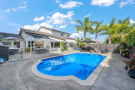 Photo of property in 53 Manor Park, Sunnyhills, Auckland, 2010