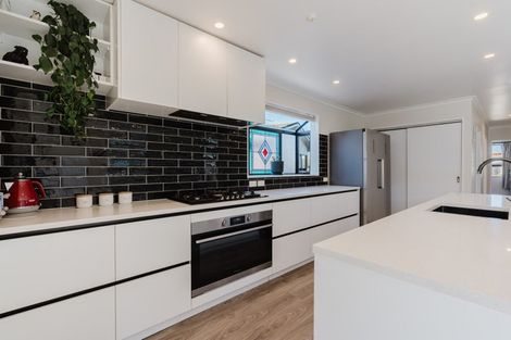 Photo of property in 18 Jasmine Avenue, Dinsdale, Hamilton, 3204