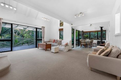 Photo of property in 576c South Titirangi Road, Titirangi, Auckland, 0604