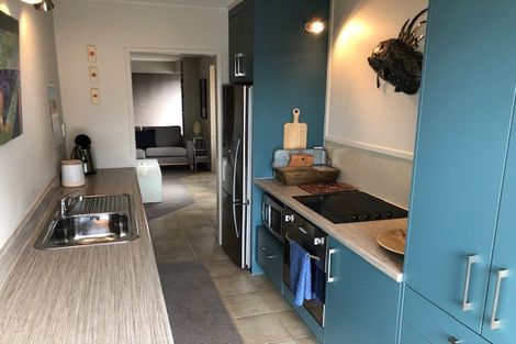 Photo of property in 40 Maunganui Road, Mount Maunganui, 3116