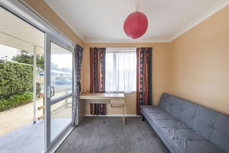 Photo of property in 32 Thomson Street, West End, Palmerston North, 4412