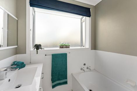 Photo of property in 54 Brightwater Crescent, Totara Park, Upper Hutt, 5018