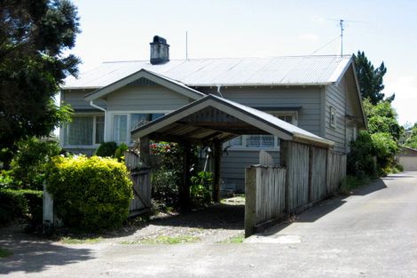 Photo of property in 52 Wellington Street, Pukekohe, 2120