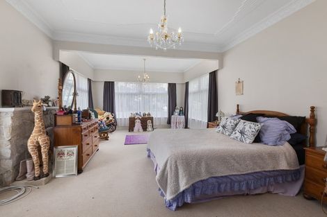 Photo of property in 23 Saint Ronans Avenue, Waterloo, Lower Hutt, 5011