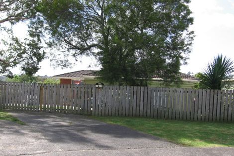 Photo of property in 7 Surman Place, Glen Eden, Auckland, 0602