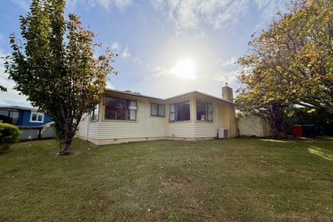 Photo of property in 4 Parkland Crescent, Terrace End, Palmerston North, 4410