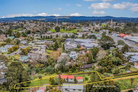 Photo of property in 419 Don Buck Road, Massey, Auckland, 0614