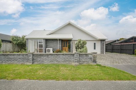 Photo of property in 2/19 Colchester Place, Templeton, Christchurch, 8042