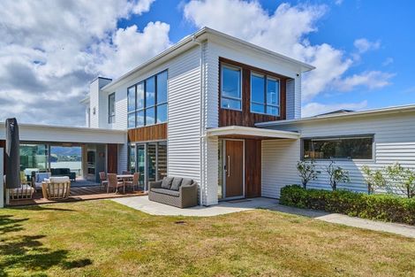 Photo of property in 31 Pendennis Point, Camborne, Porirua, 5026