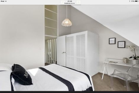 Photo of property in 92b Aikmans Road, Merivale, Christchurch, 8014