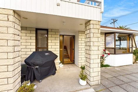 Photo of property in 7 Ngapotiki Street, Paraparaumu Beach, Paraparaumu, 5032