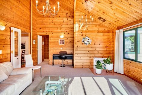 Photo of property in 19 The Masthead, Whitby, Porirua, 5024