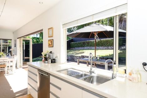 Photo of property in 58 Memorial Drive, Hamilton East, Hamilton, 3216