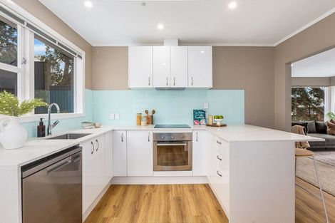 Photo of property in 9 Brora Crescent, Papakowhai, Porirua, 5024