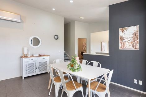Photo of property in 14 Charlotte Way, Raumati South, Paraparaumu, 5032