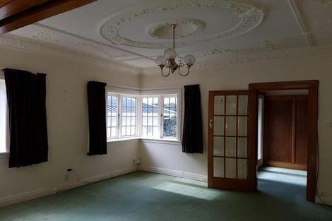 Photo of property in 54a Ferry Street, Seatoun, Wellington, 6022