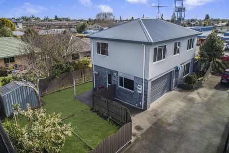 Photo of property in 30a Wellington Street, Pukekohe, 2120