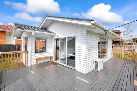 Photo of property in 65 Larnoch Road, Henderson, Auckland, 0610