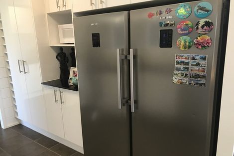 Photo of property in 4 Rotoma Rise, Clover Park, Auckland, 2019