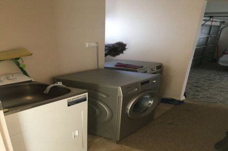 Photo of property in 22 Gilford Place, East Tamaki Heights, Auckland, 2016