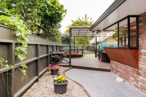 Photo of property in 123 Amberley Avenue, Highbury, Palmerston North, 4412