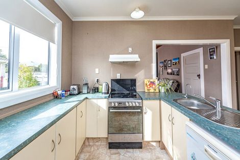 Photo of property in 54 Tawa Street, Gonville, Whanganui, 4501