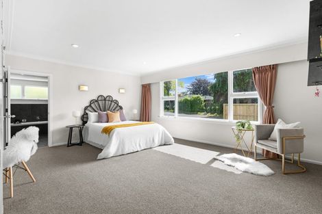 Photo of property in 52a Memorial Avenue, Ilam, Christchurch, 8053