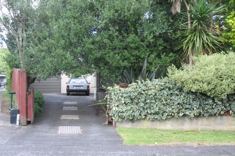 Photo of property in 22 Brennan Avenue, Te Atatu Peninsula, Auckland, 0610