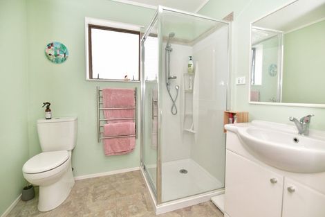 Photo of property in 1/438 Hibiscus Coast Highway, Orewa, 0931